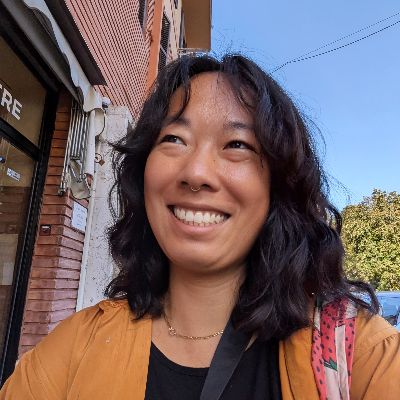 Lily F's avatar