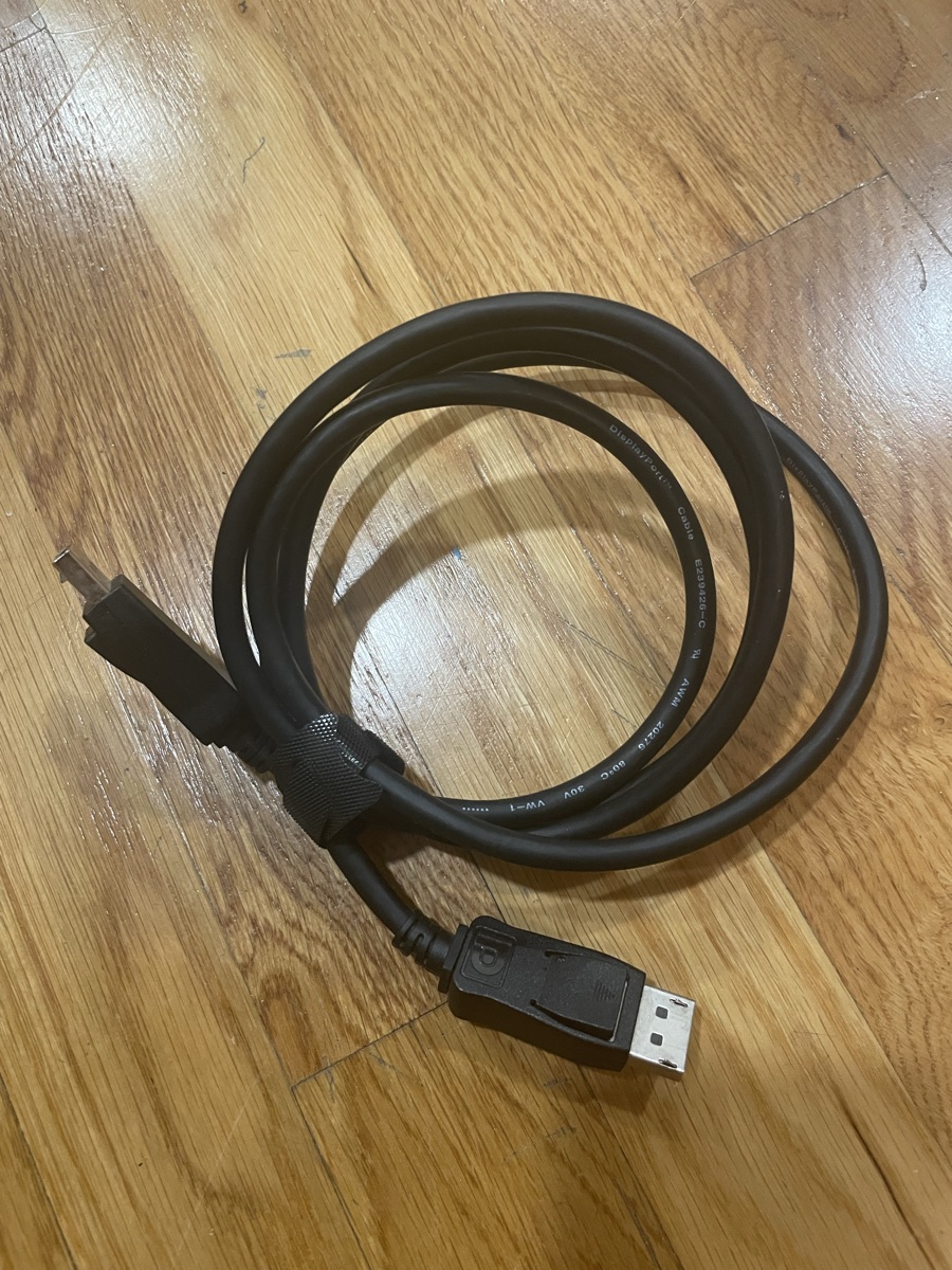 5ft long display port cable