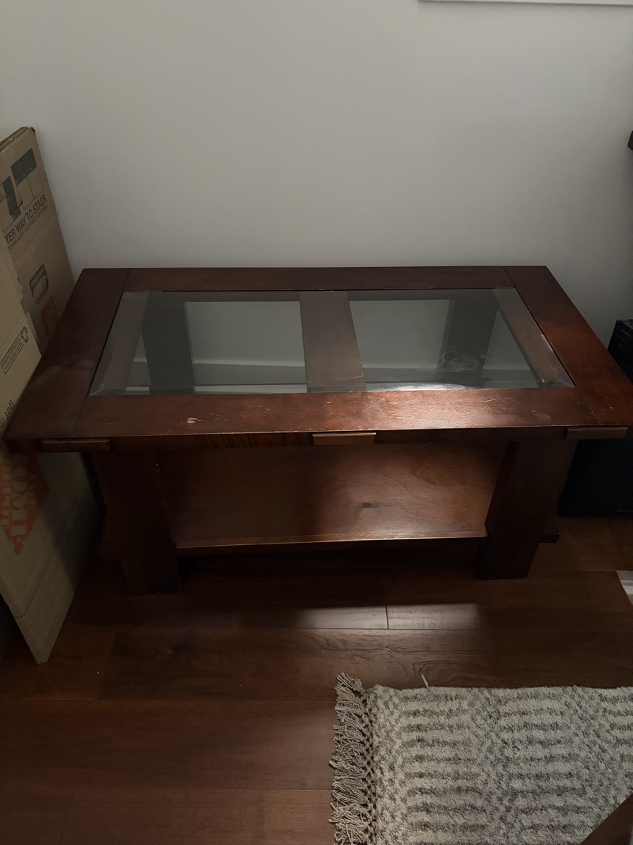 Coffee table with glass insert