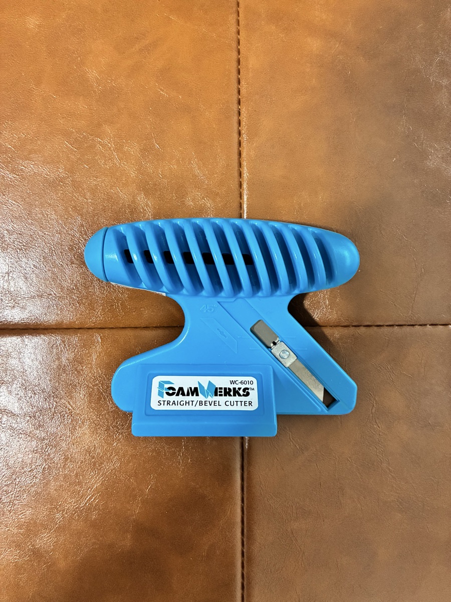 Foam cutter