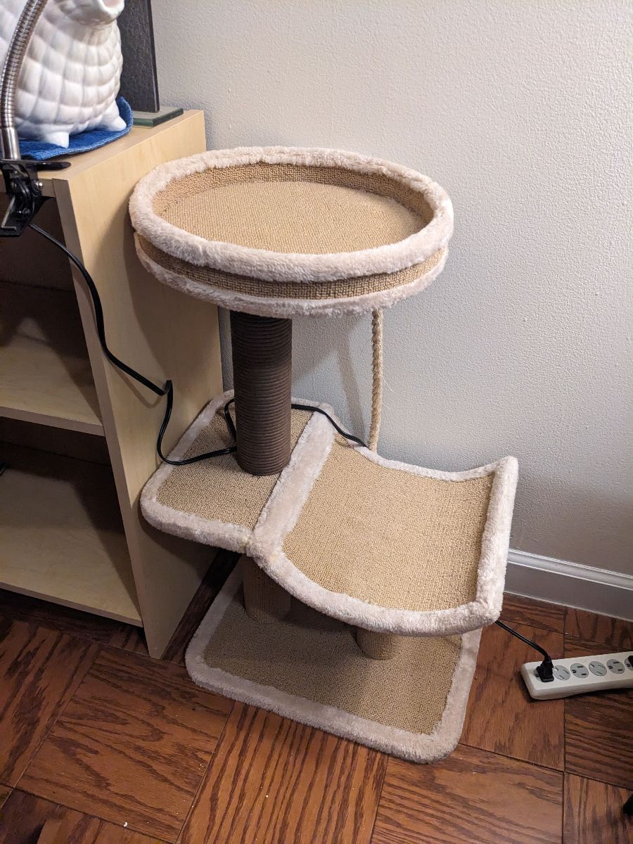Cat tree