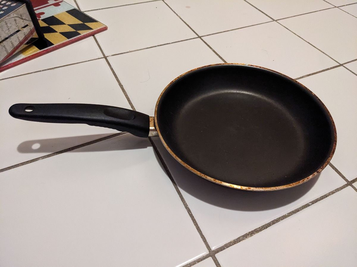 Frying pan 2