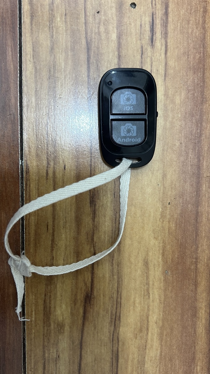Bluetooth iPhone camera remote