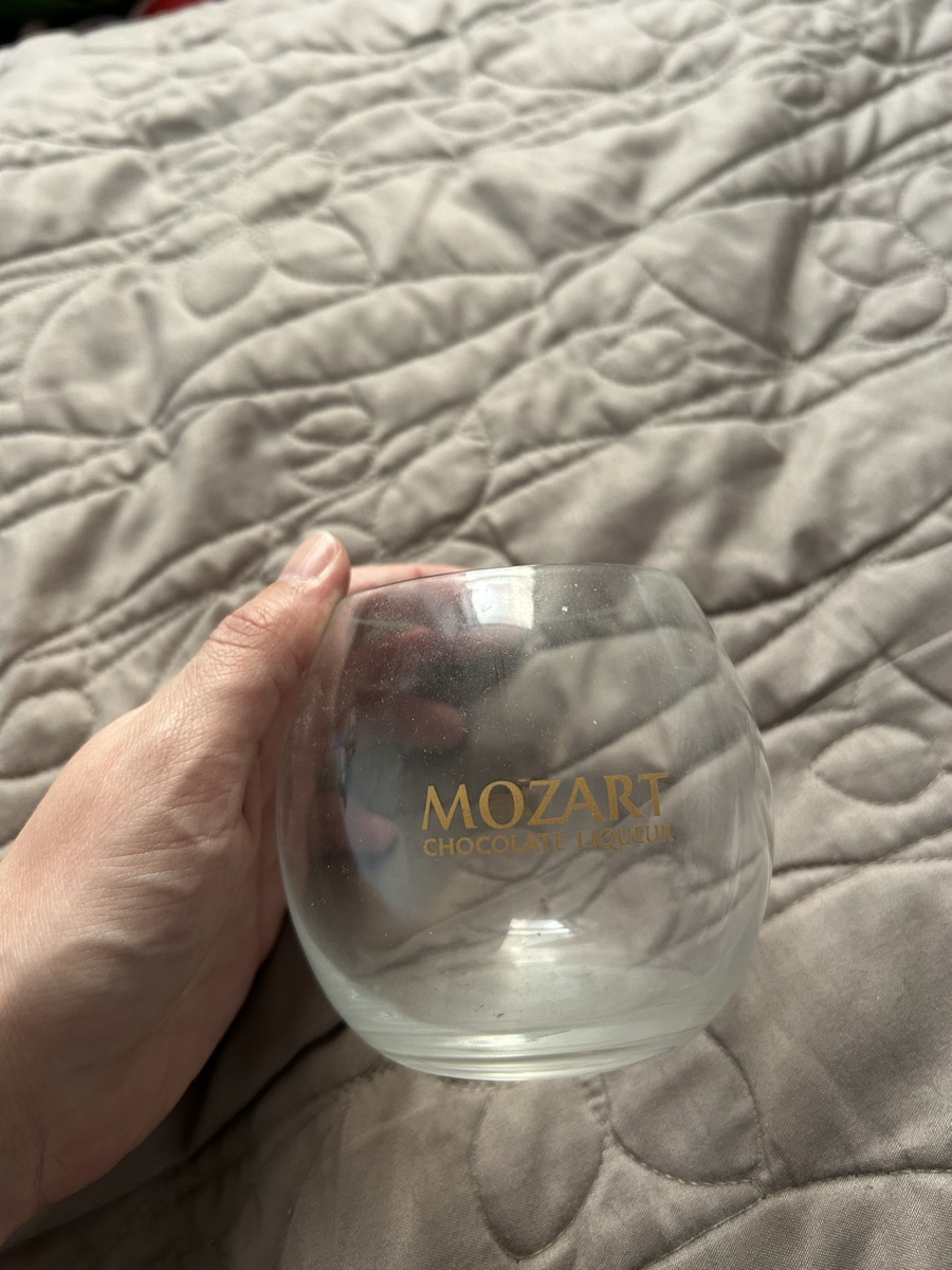 Mozart glass