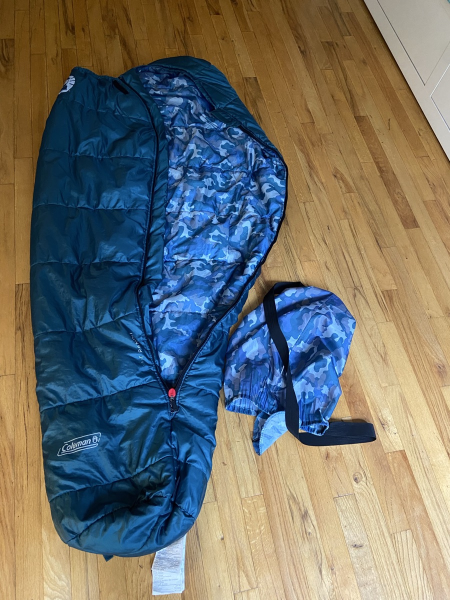 Coleman Youth 30F sleeping bag. READ details 