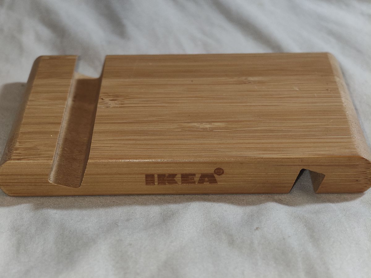 Phone/tablet stand