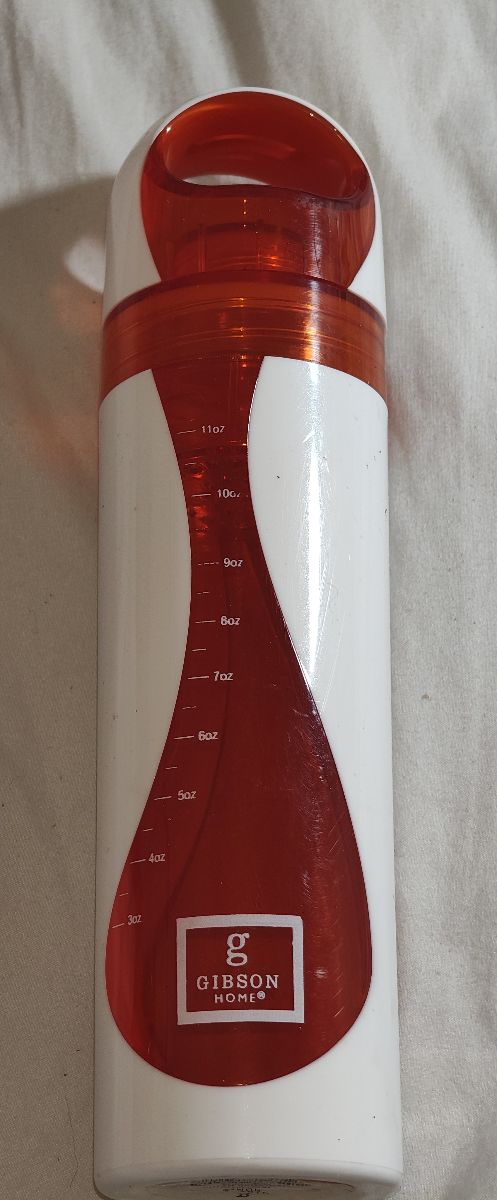 Plastic water bottle