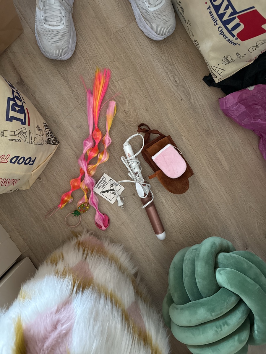 Hair curler, selfless tanner mitts, hair tie extensions