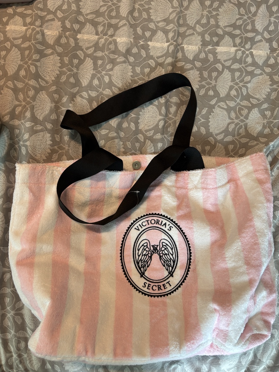 Victorias Secret NWT Towel Tote
