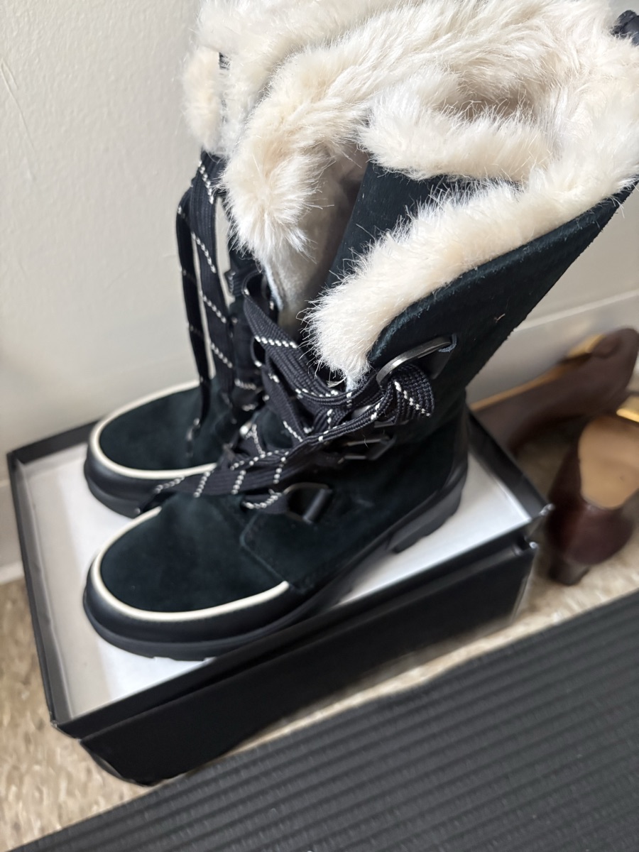 Winter boots