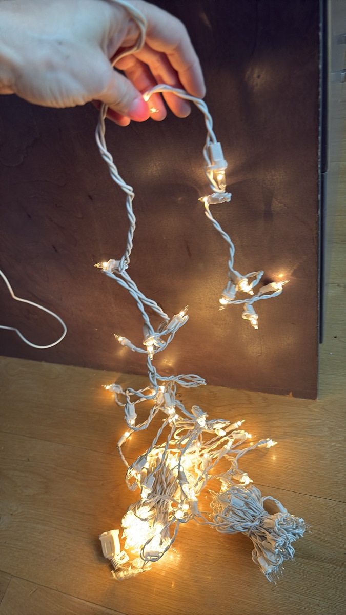 Icicle style holiday lights