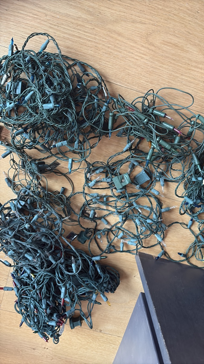 7 strings of not working lights