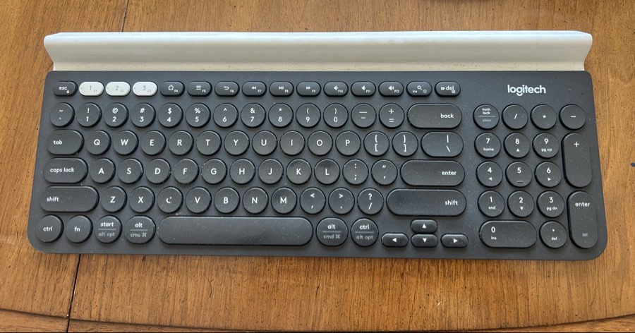 Wireless keyboard (unclear if it works)