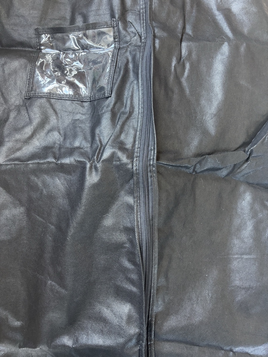 4 garment bags