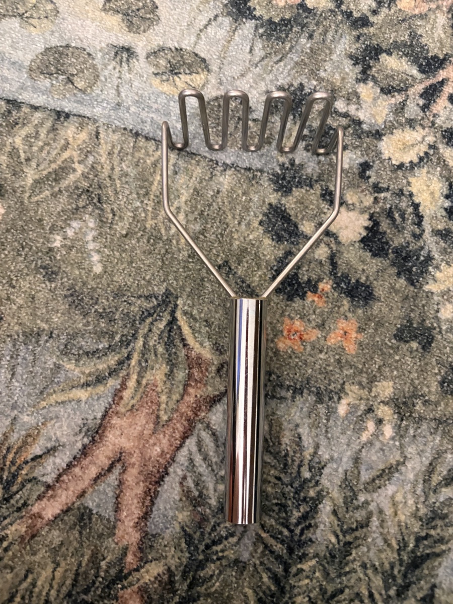 Potato masher 