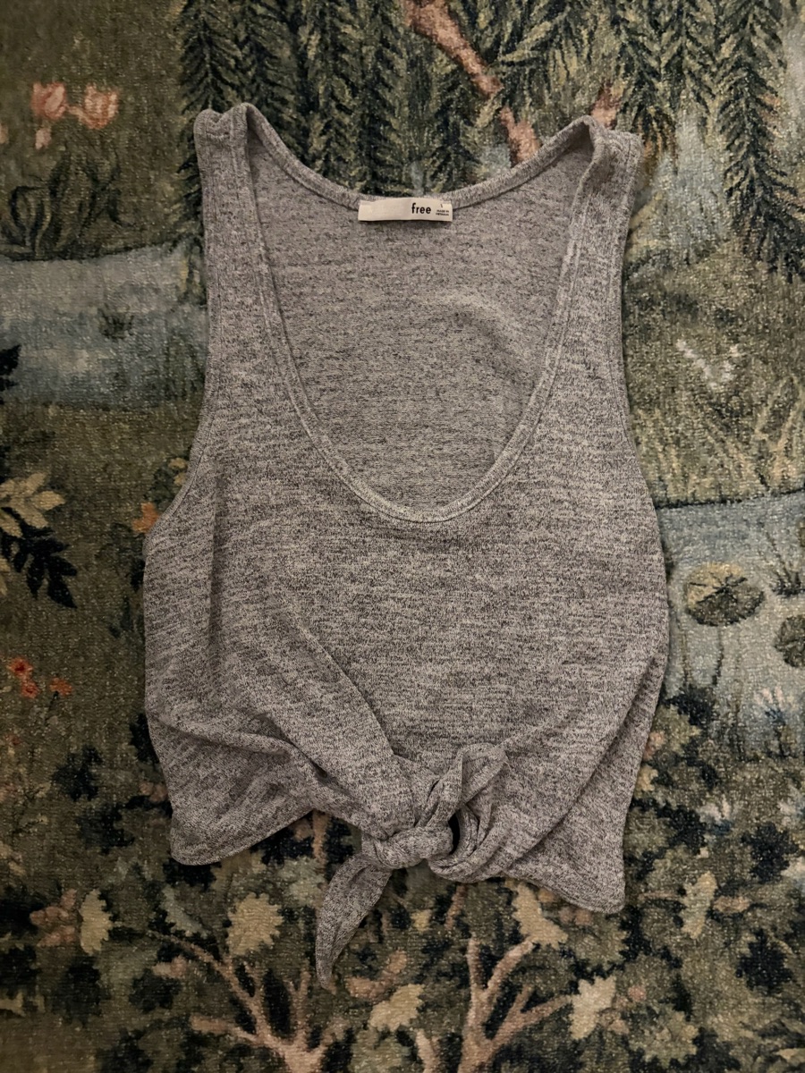 Aritzia Wilfred Free tank