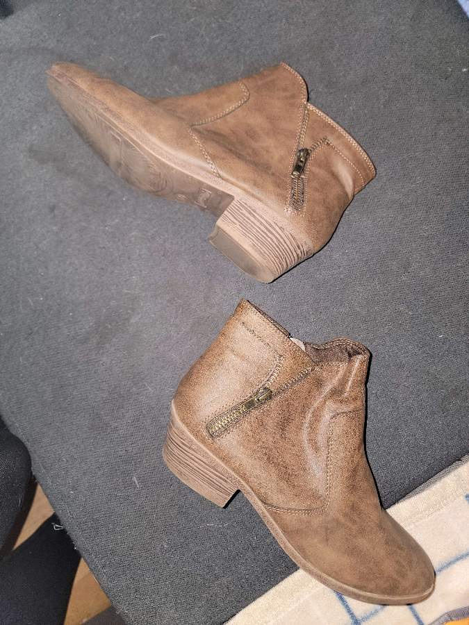 Brown boots
