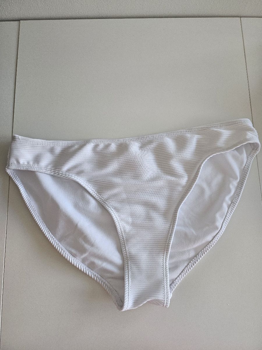 New Bikini Bottoms Size L