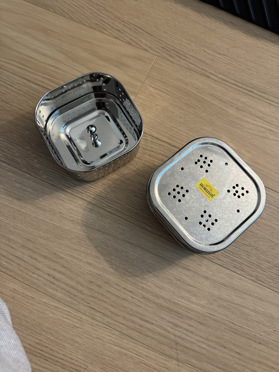 Paneer press & storage container 