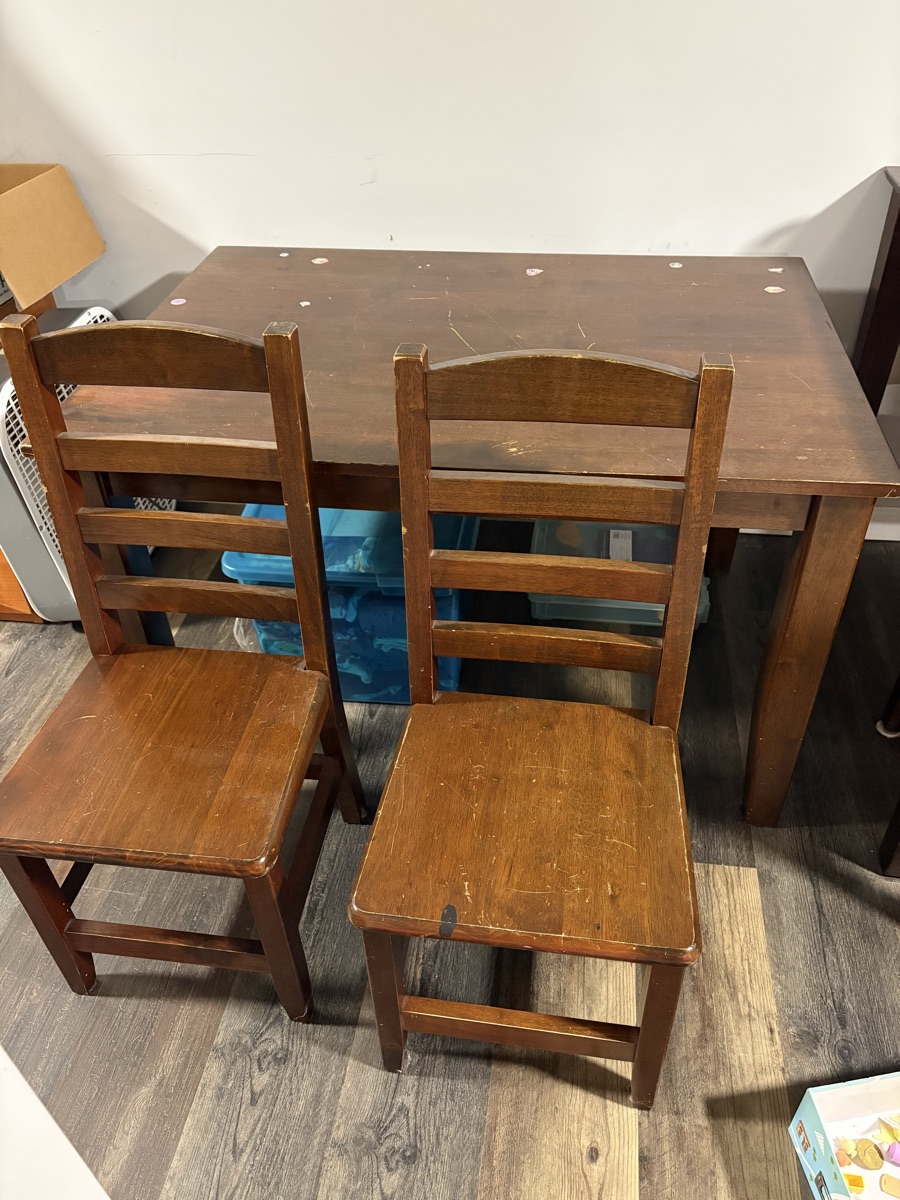 Kids’ size table and chairs