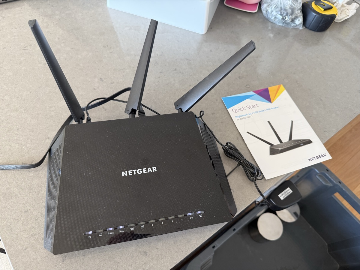Wi-Fi router 