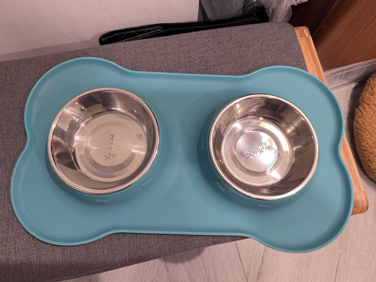 Dog bowls