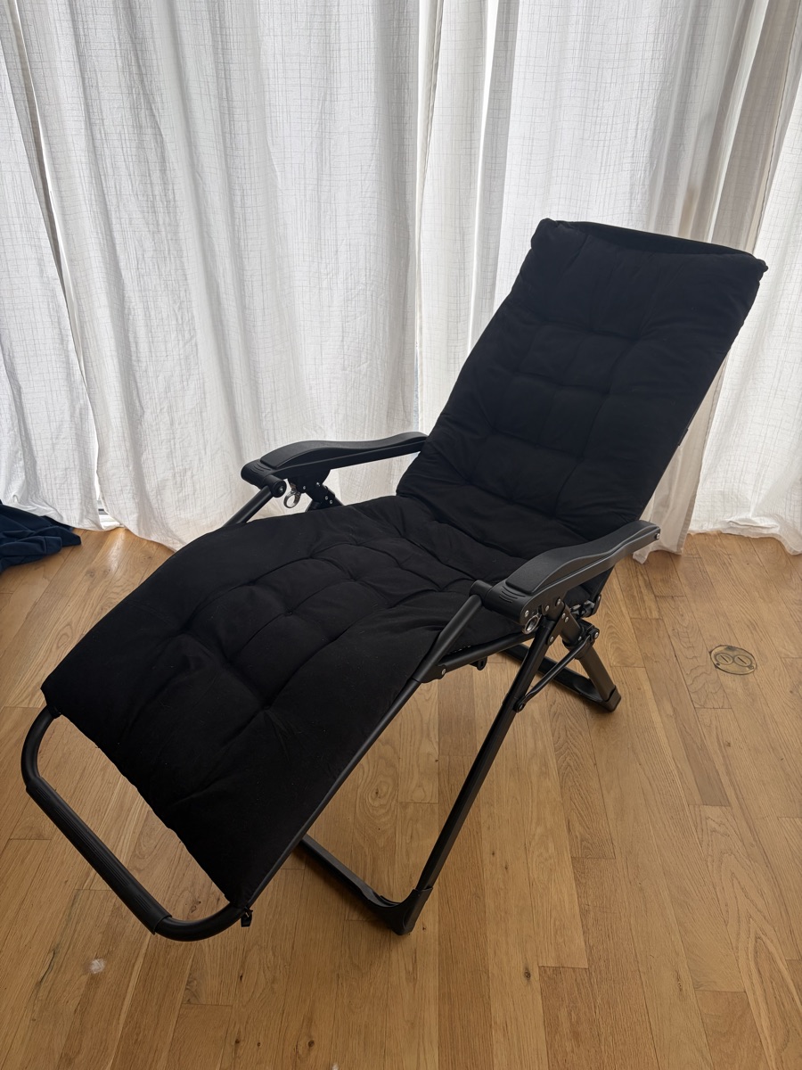Zero Gravity Chair