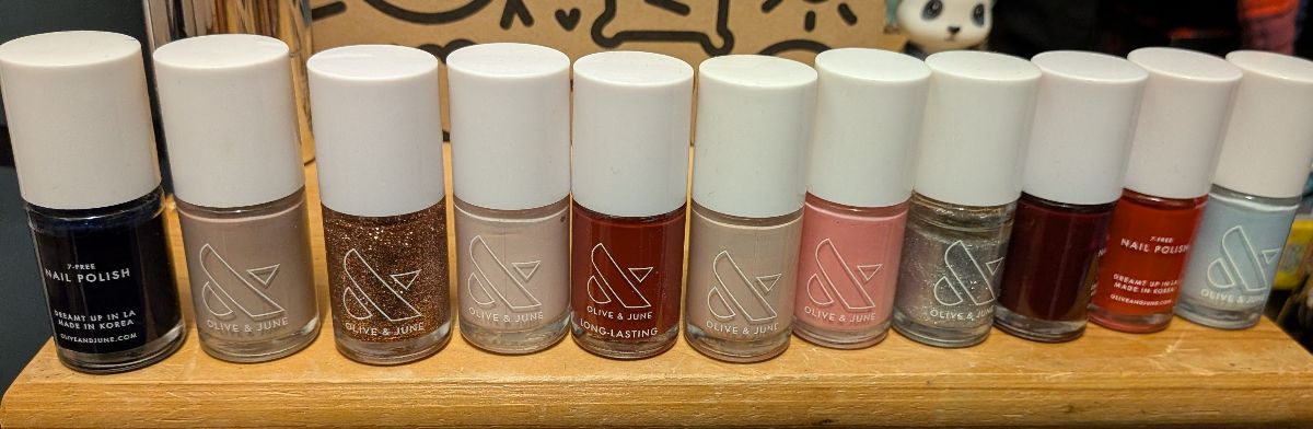 A small box of nail polish/gels