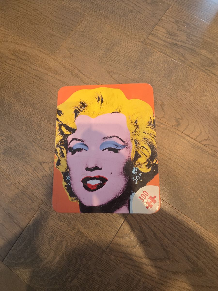Jigsaw puzzle: Andy Warhol Madonna puzzle 300 pieces
