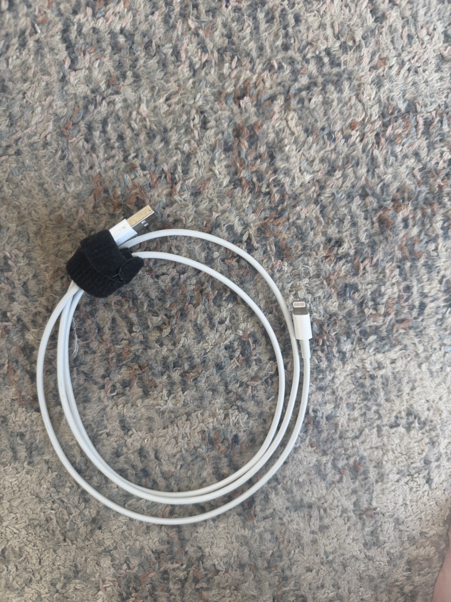 Apple USB to lightning