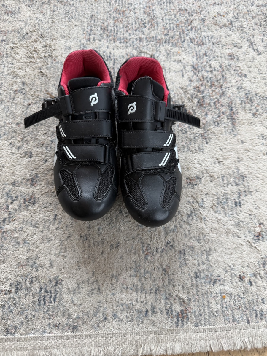 Cycling shoes size 39