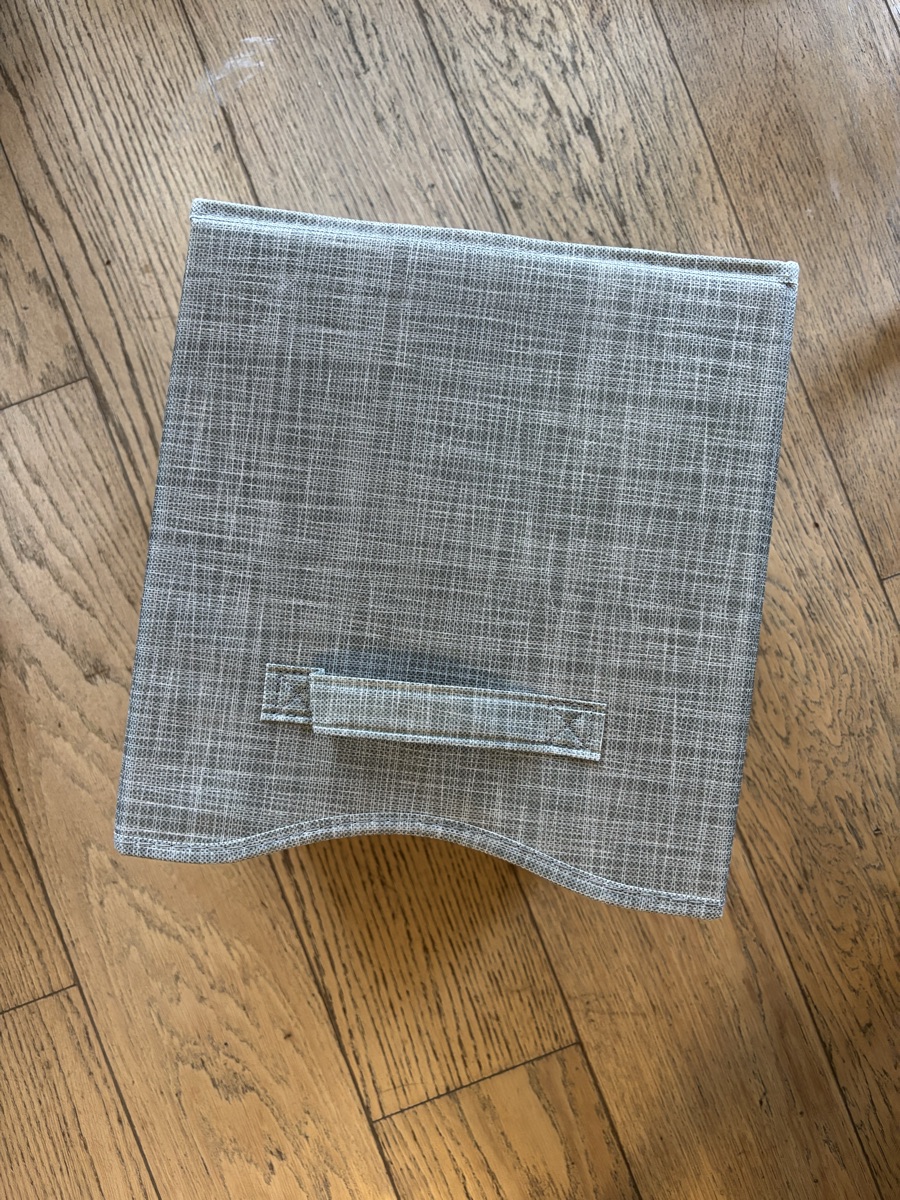 3 Collapsible storage cubes