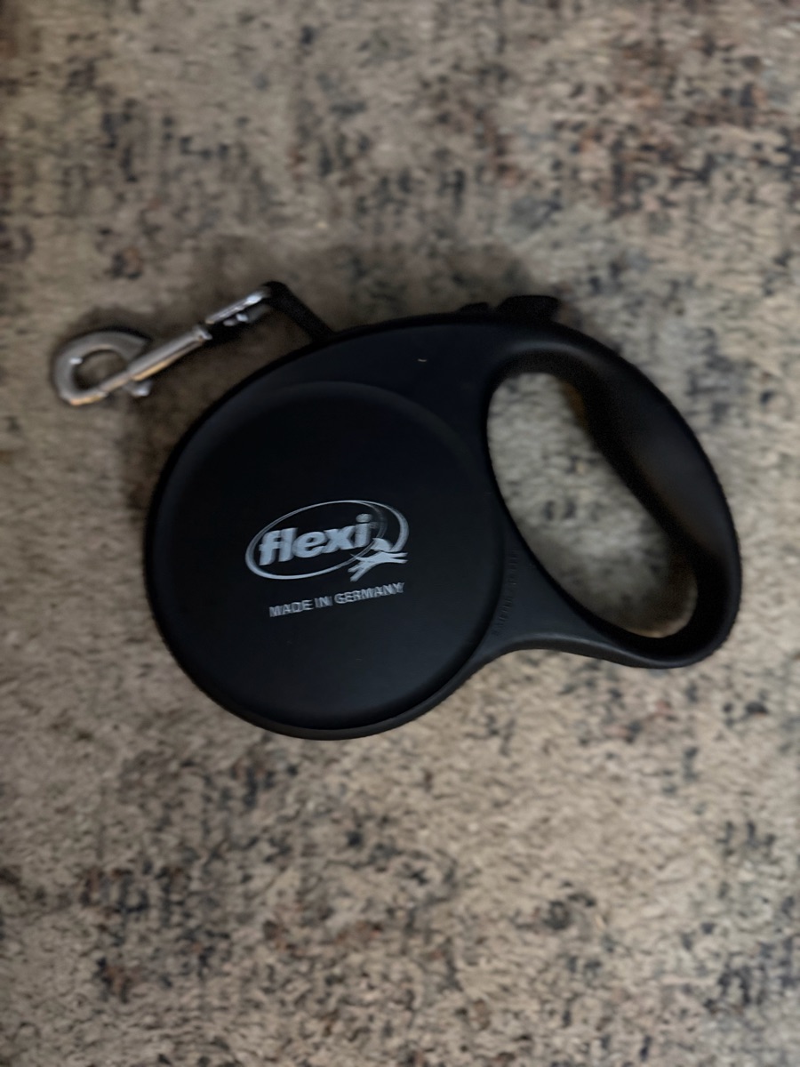 Flexi retractable leash