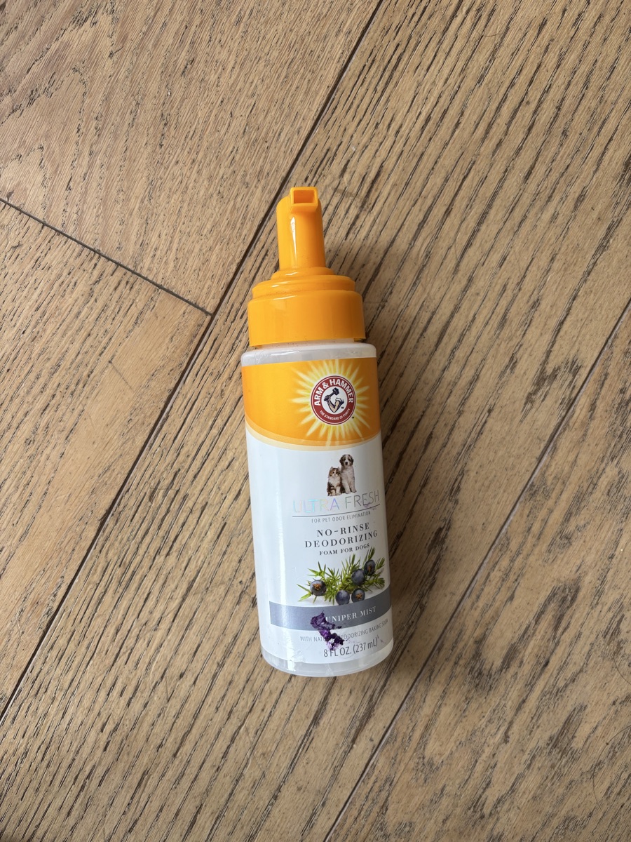 Dog dry shampoo